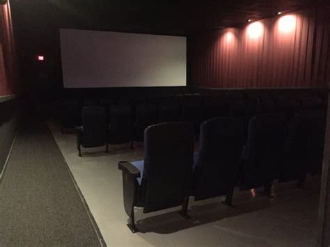VIP PC Cinemas .